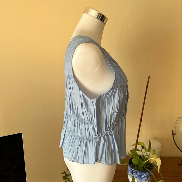 NWT FRAME Cinched Crinkle Tank on a beautiful powder blue! Greek Goddess! Size M - Picture 9 of 16